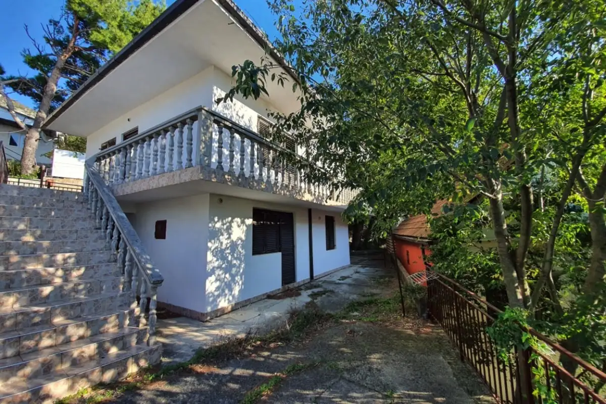 House 144m² in Montenegro, Sutomore. Priced at 100000€ rent photo-1