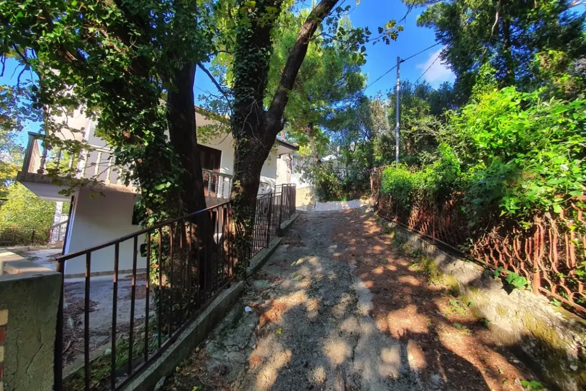 House 144m² in Montenegro, Sutomore. Priced at 100000€ rent photo-6