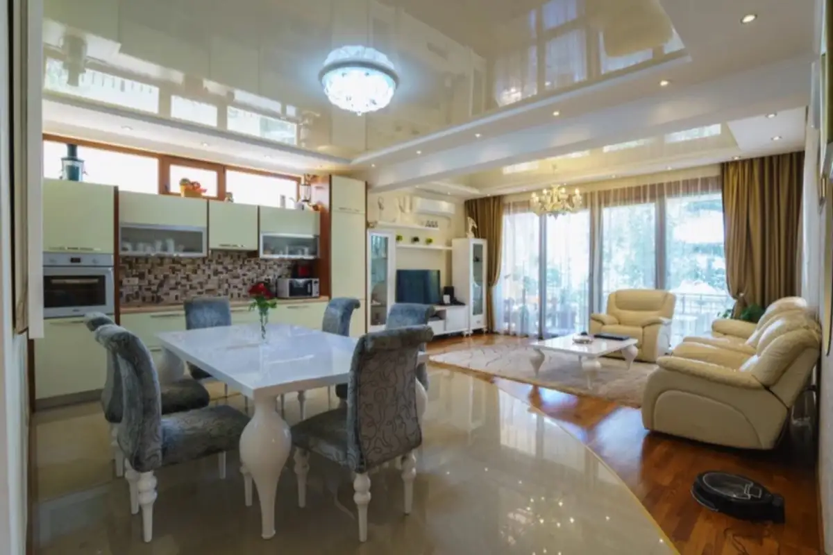 House 198m² in Montenegro, Ratac. Priced at 680000€ rent photo-2