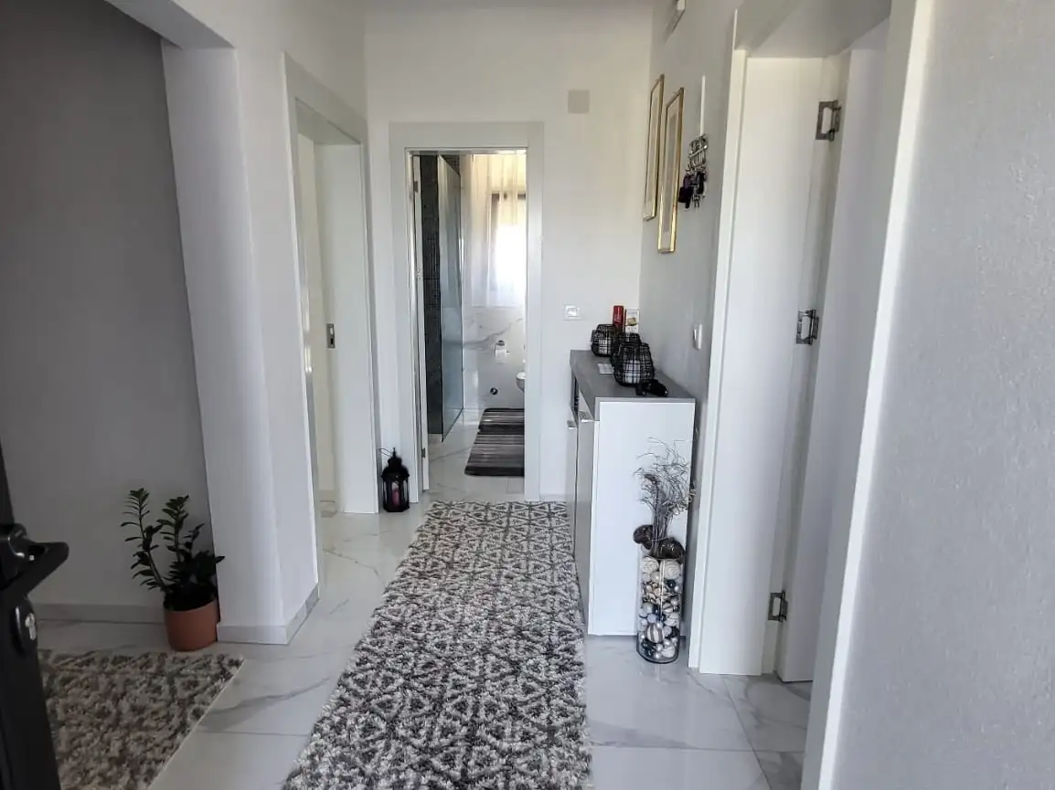 House 305m² in Montenegro, Dobra Voda. Priced at 420000€ rent photo-28