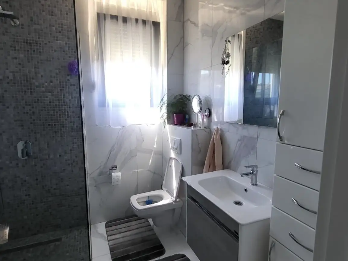 House 305m² in Montenegro, Dobra Voda. Priced at 420000€ rent photo-35