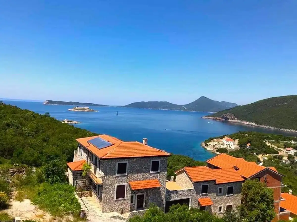 Land 1m² in Montenegro, Zanjic. Priced at 299000€ rent photo-1