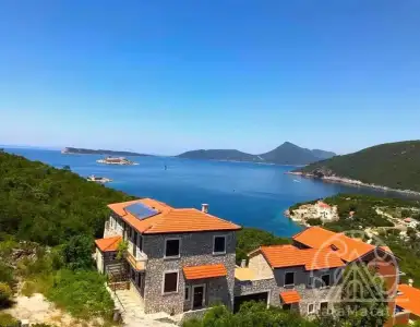 Buy in Montenegro for 299000€