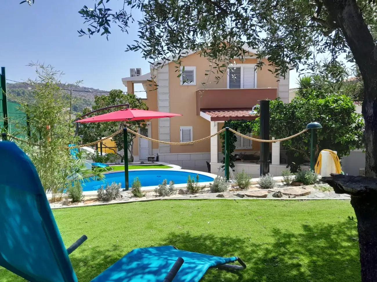 Villa 131m² in Croatia, Ciovo. Priced at 545000€ rent photo-3