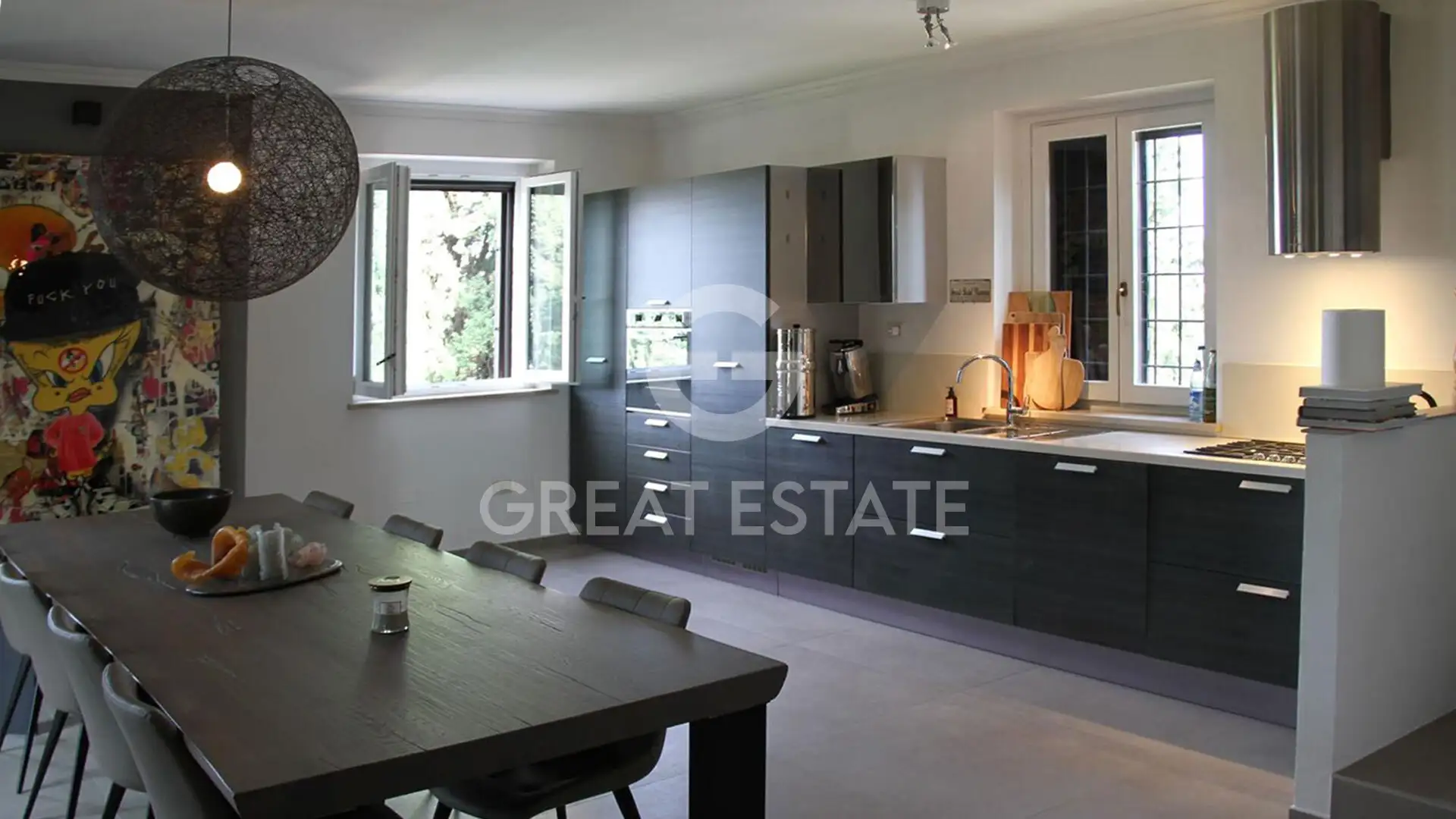 House 584m² in Italy, Pesaro-e Urbino. Priced at 990000€ rent photo-11