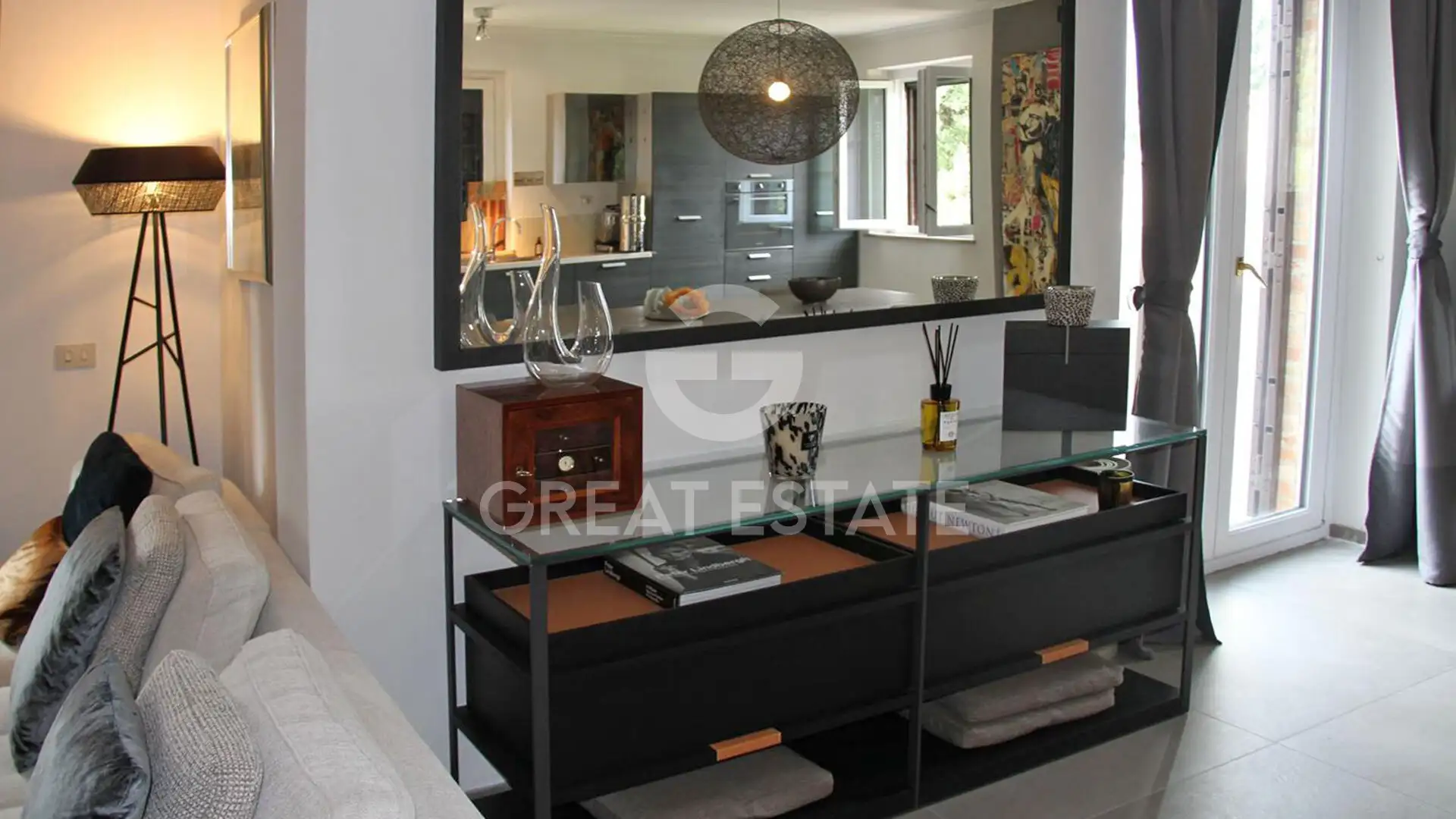 House 584m² in Italy, Pesaro-e Urbino. Priced at 990000€ rent photo-12