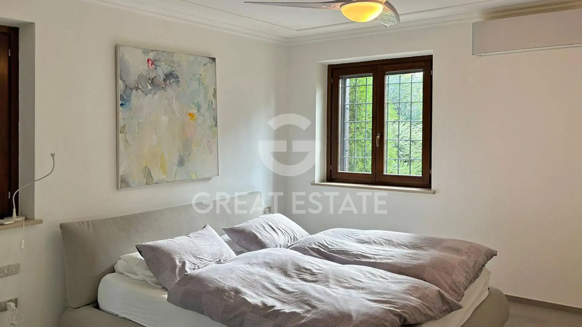 House 584m² in Italy, Pesaro-e Urbino. Priced at 990000€ rent photo-15