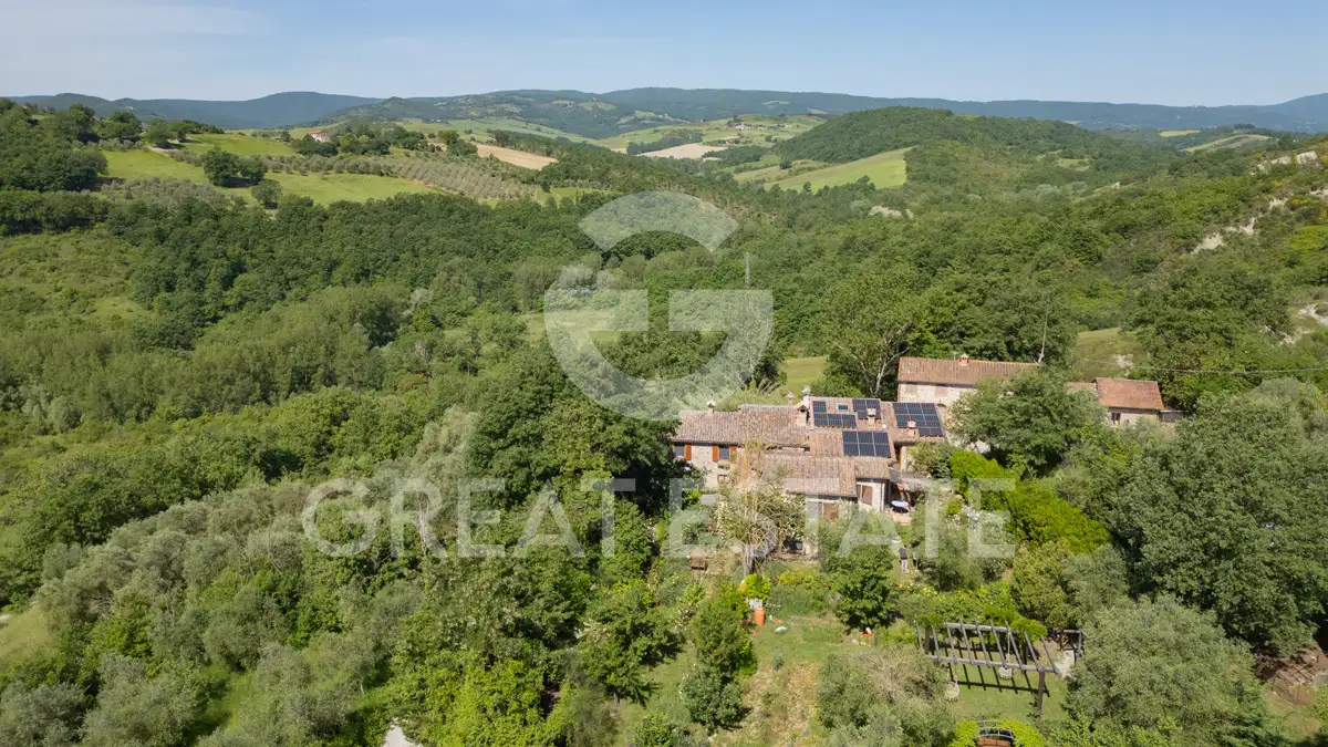 House 551m² in Italy, Terney. Priced at 690000€ rent photo-2