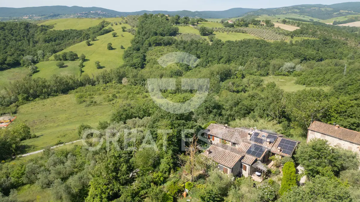 House 551m² in Italy, Terney. Priced at 690000€ rent photo-3
