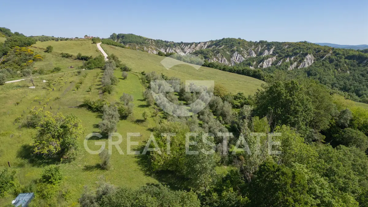 House 551m² in Italy, Terney. Priced at 690000€ rent photo-5
