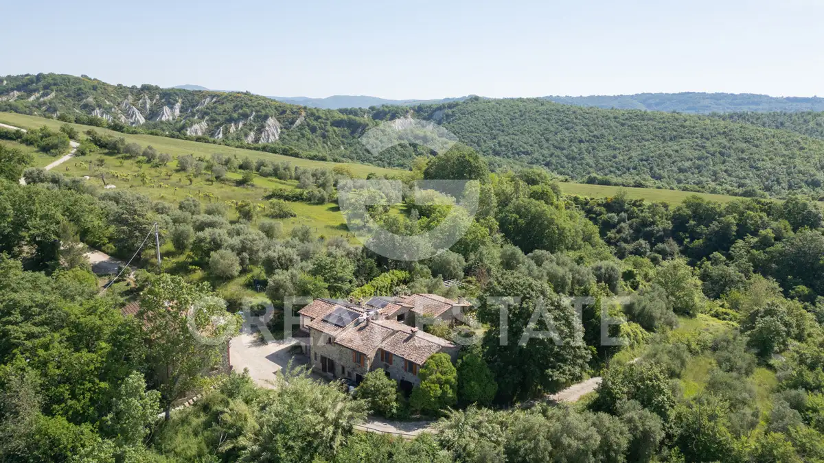 House 551m² in Italy, Terney. Priced at 690000€ rent photo-4