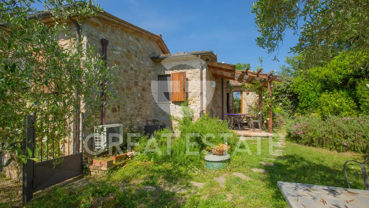 House 551m² in Italy, Terney. Priced at 690000€ rent photo-10