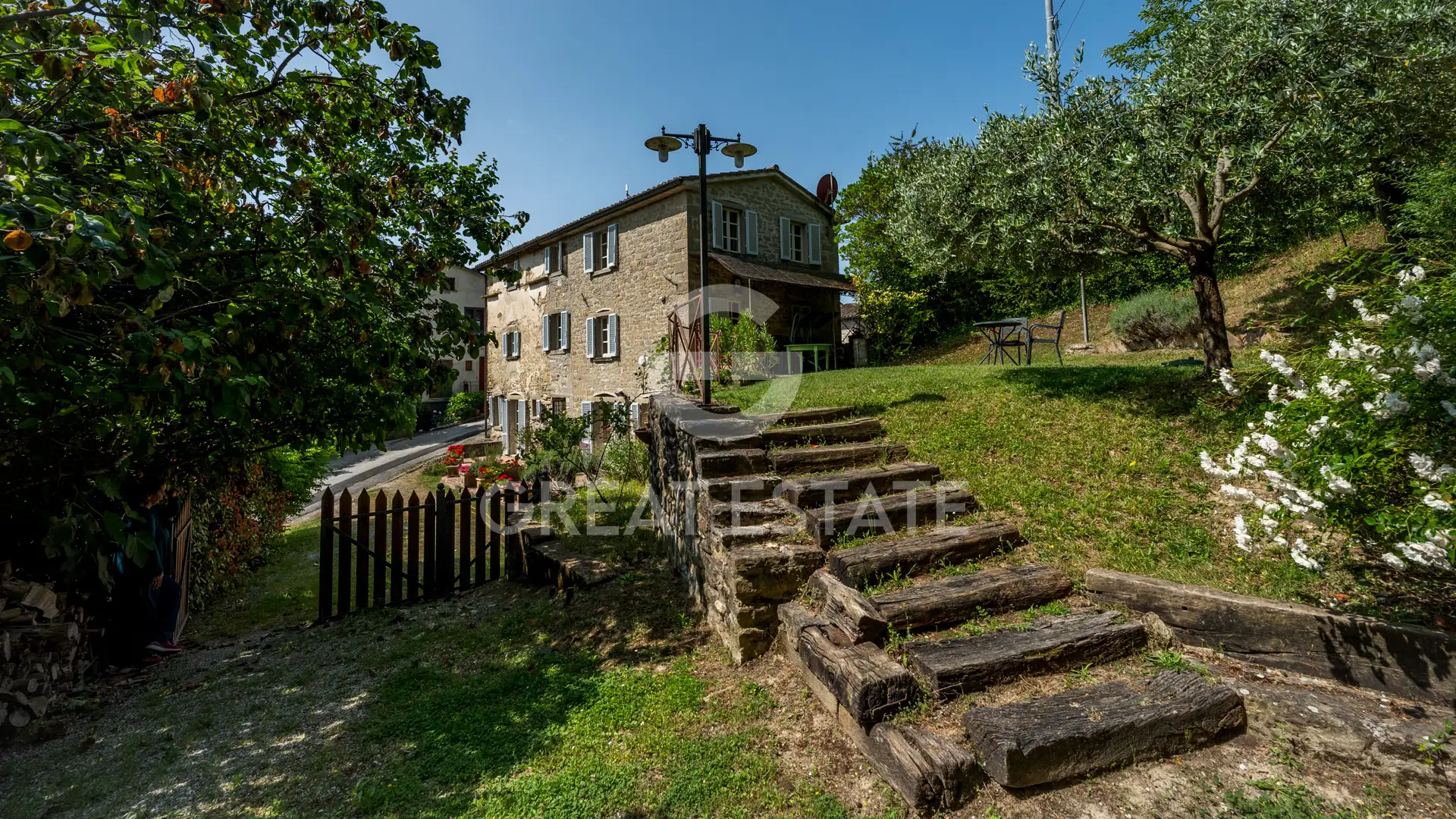 House 237m² in Italy, Perugia. Priced at 640000€ rent photo-3