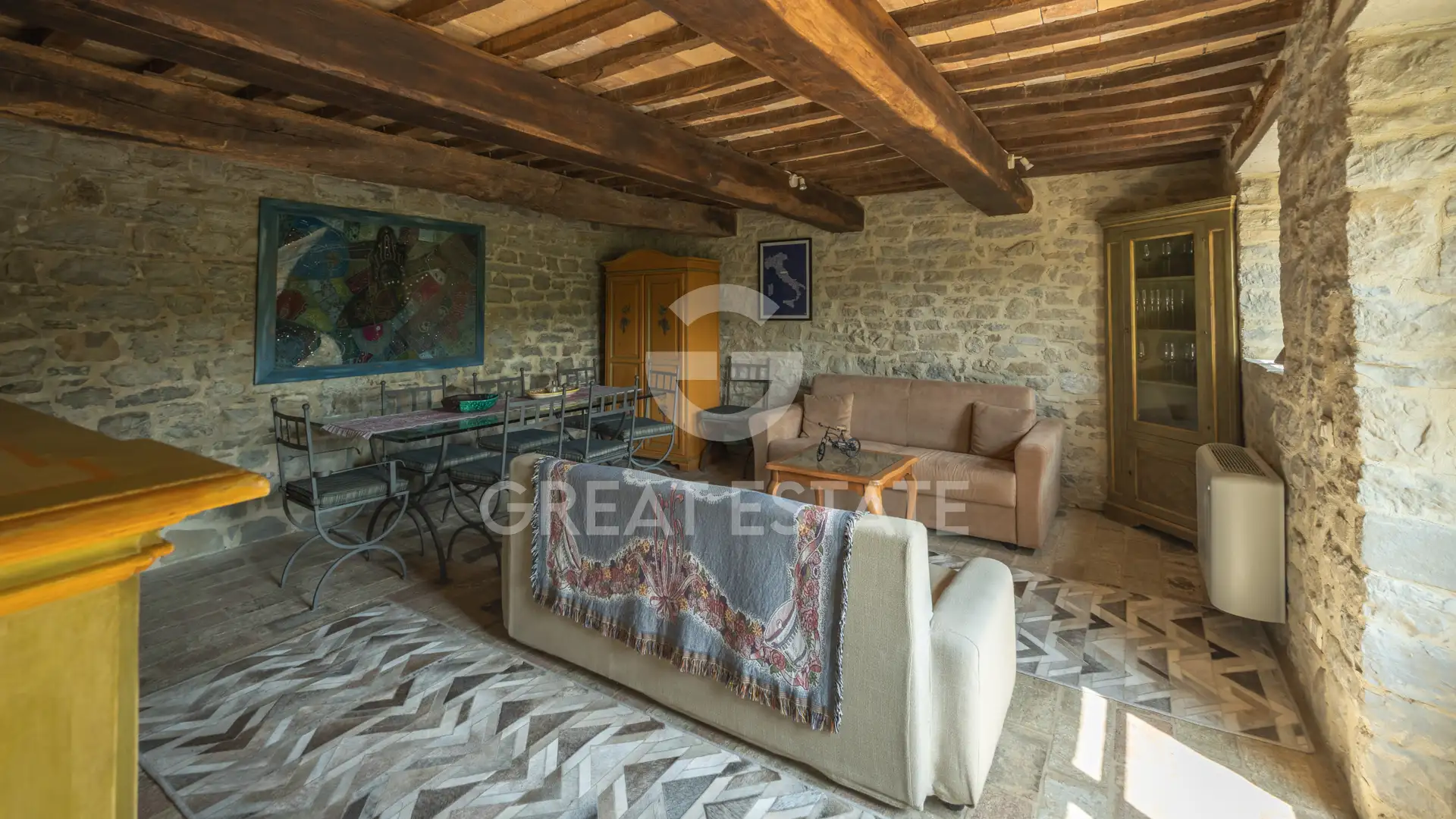 House 237m² in Italy, Perugia. Priced at 640000€ rent photo-12
