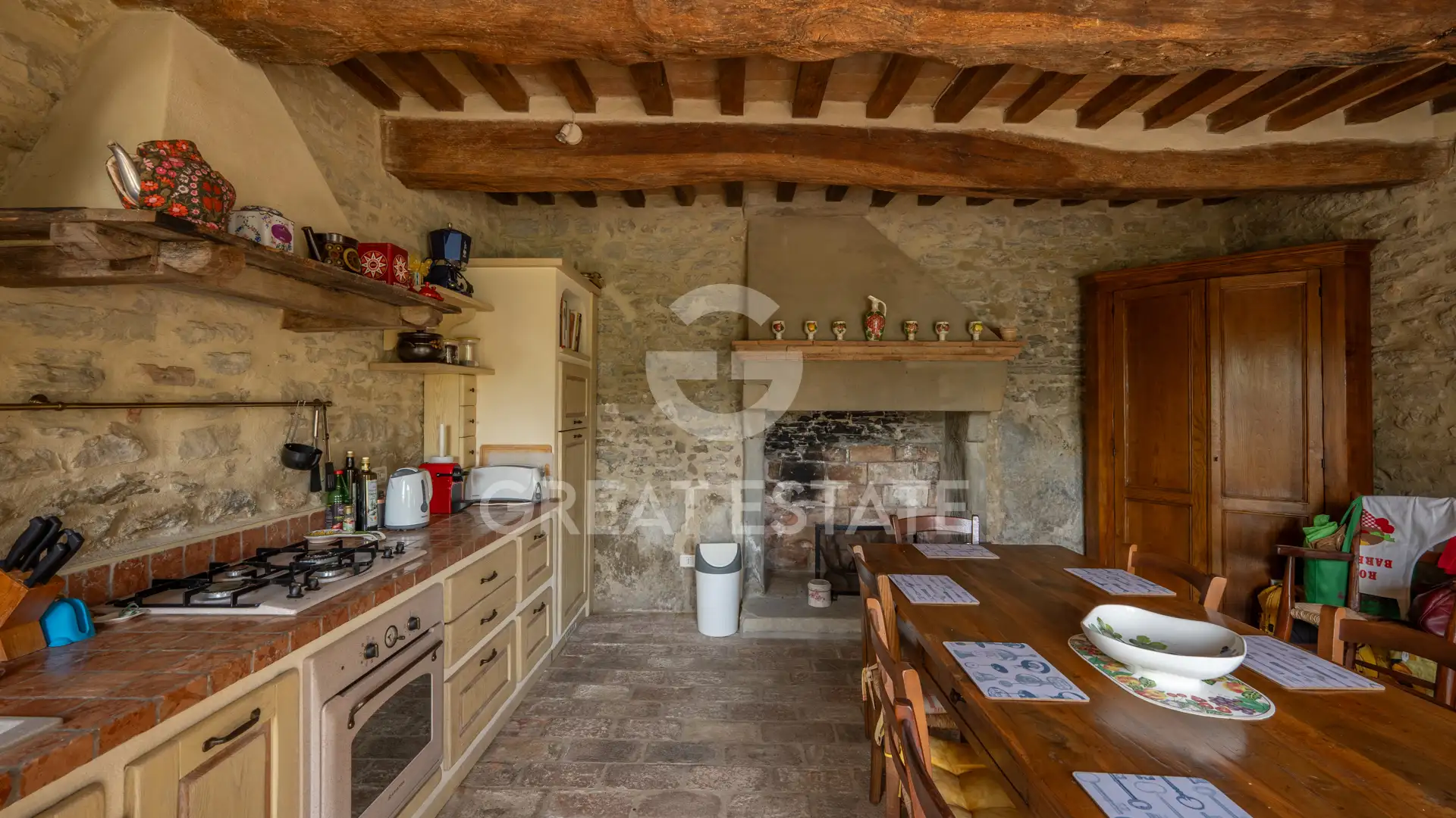 House 237m² in Italy, Perugia. Priced at 640000€ rent photo-15