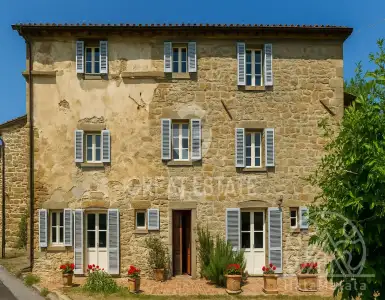 Buy in Italy for 640000€