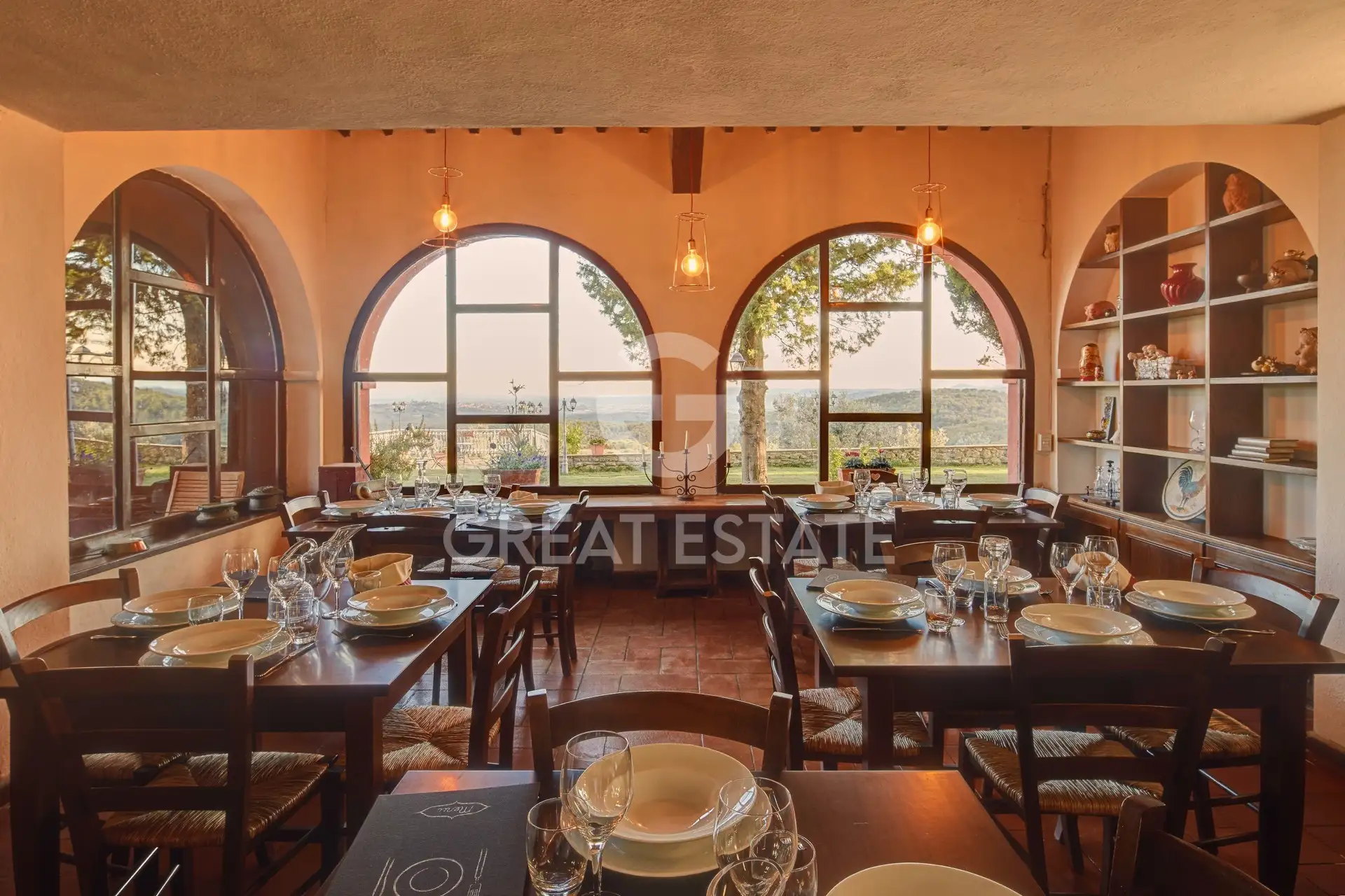 House 1112m² in Italy, Arezzo. Priced at 1750000€ rent photo-12