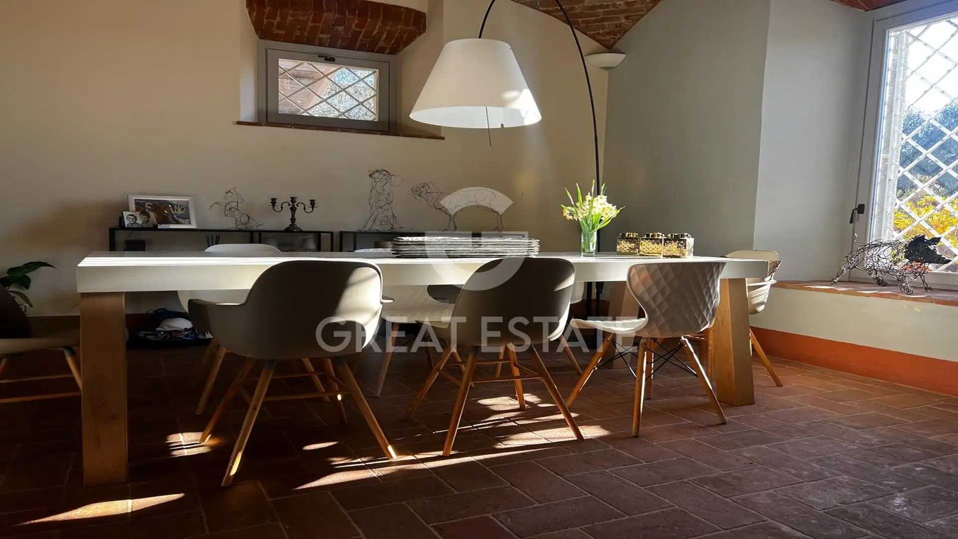 Villa 397m² in Italy, Arezzo. Priced at 1700000€ rent photo-13