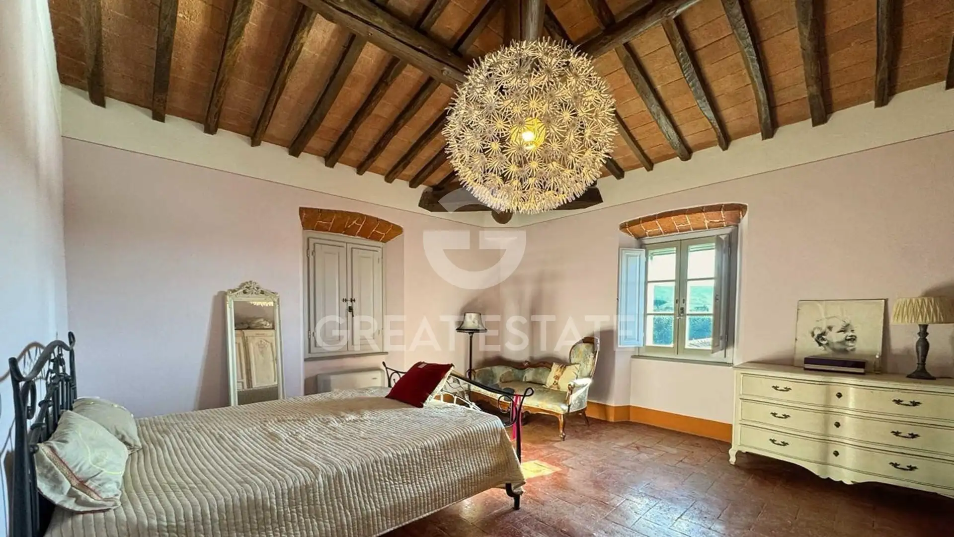 Villa 397m² in Italy, Arezzo. Priced at 1700000€ rent photo-15