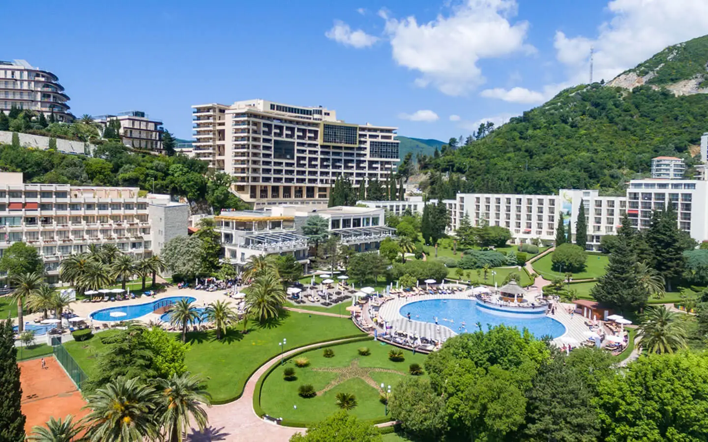 Flat 71m² in Montenegro, Budva. Priced at 340800€ rent photo-6