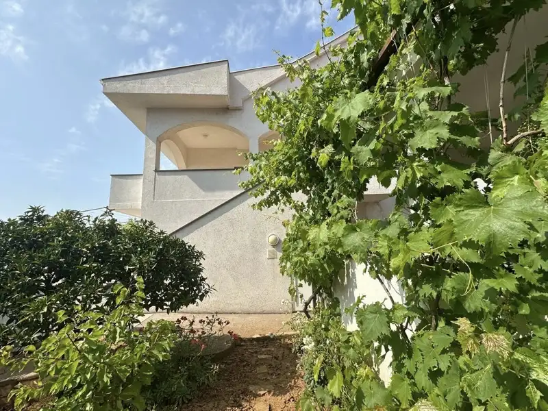 House 224m² in Montenegro, Dobra Voda. Priced at 220000€ rent photo-17