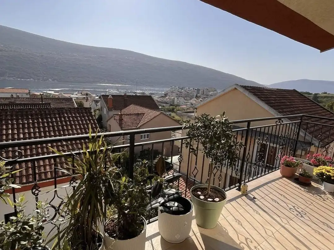 Flat 117m² in Montenegro, Denovici. Priced at 240000€ rent photo-1