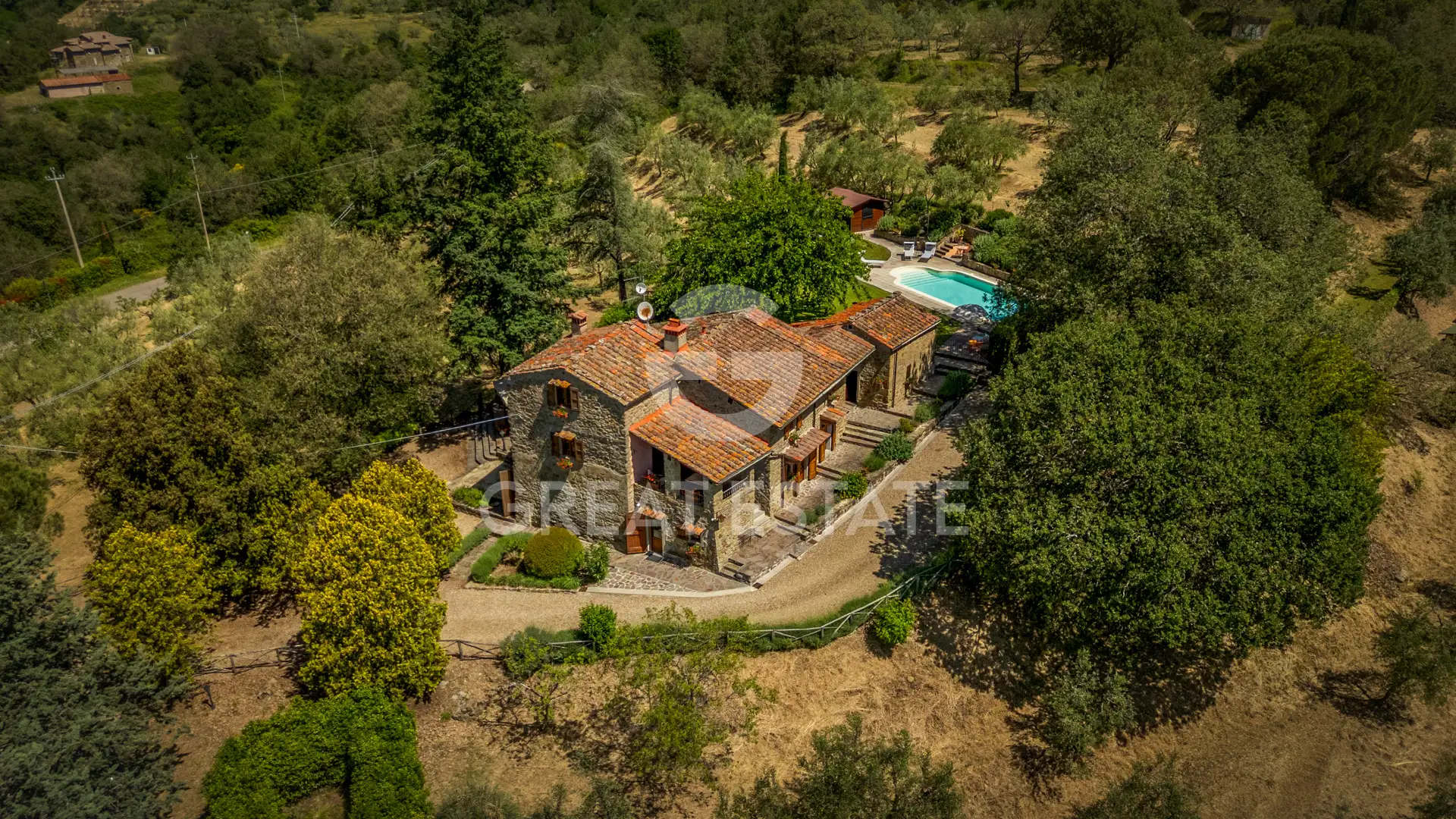 House 293m² in Italy, Arezzo. Priced at 950000€ rent photo-1