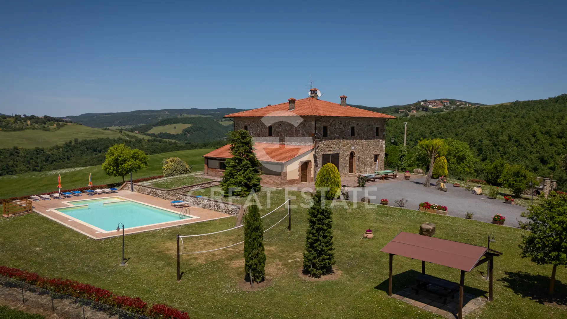 House 417m² in Italy, Viterbo. Priced at 1190000€ rent photo-2