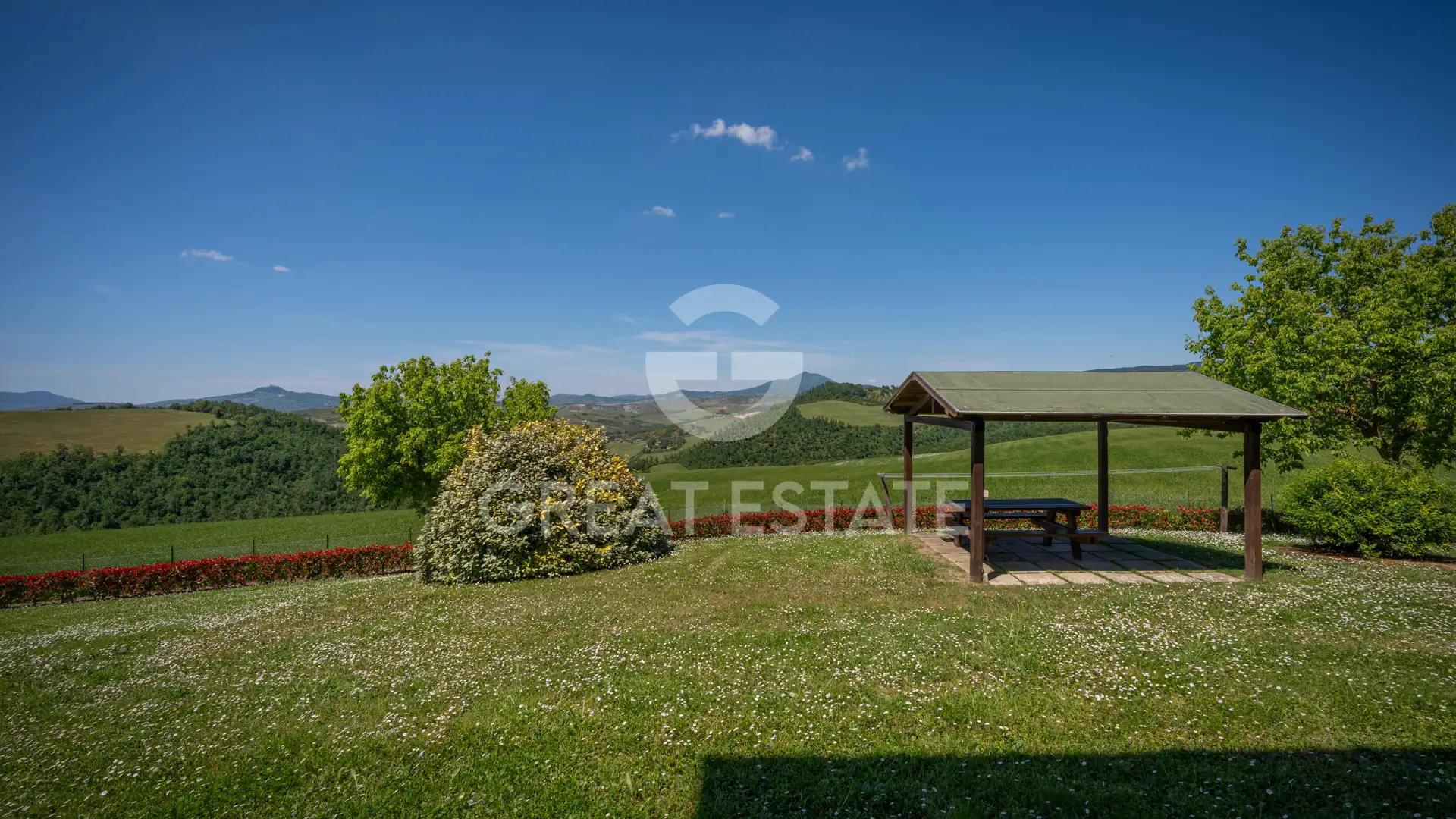 House 417m² in Italy, Viterbo. Priced at 1190000€ rent photo-8