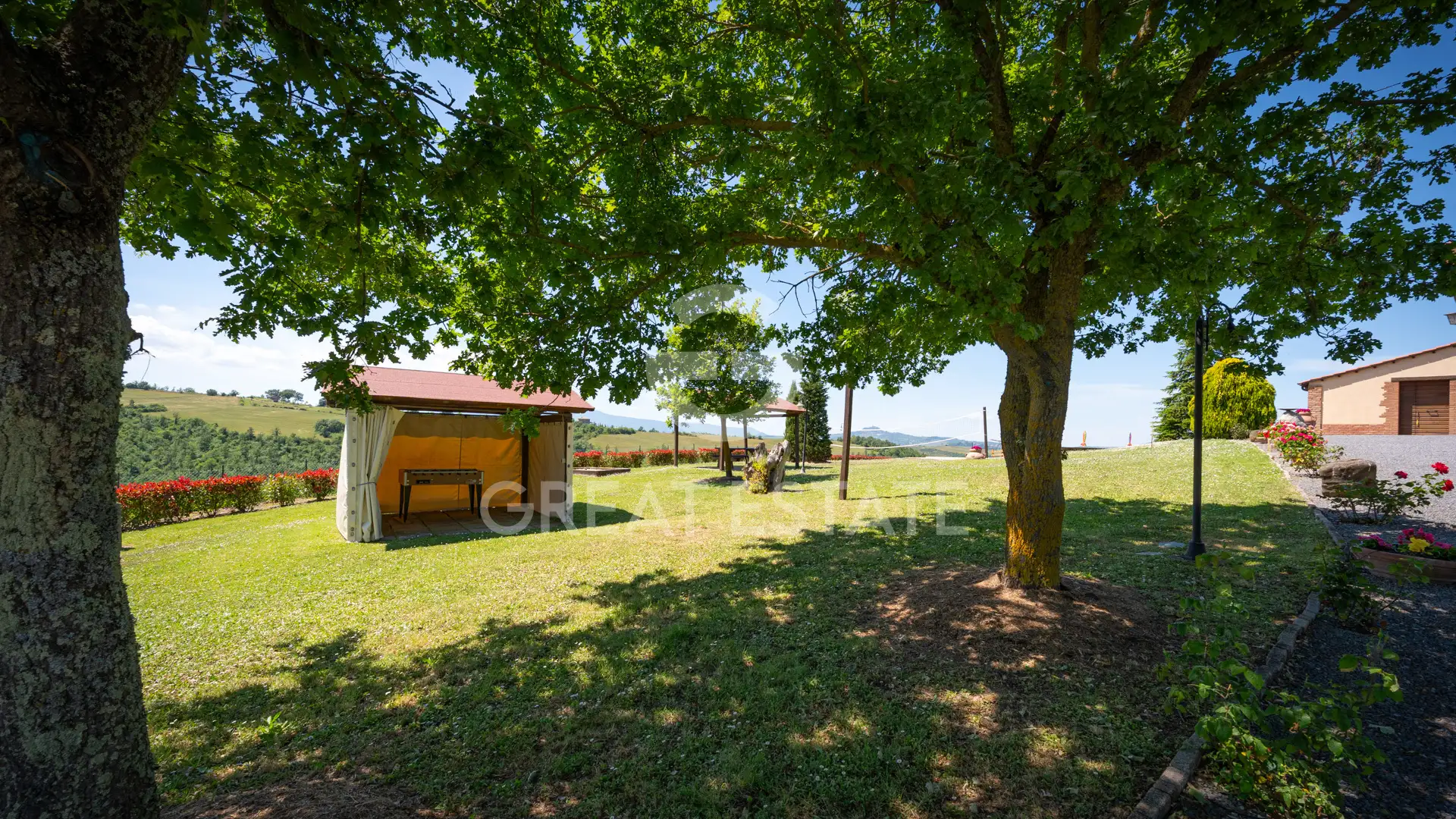 House 417m² in Italy, Viterbo. Priced at 1190000€ rent photo-9