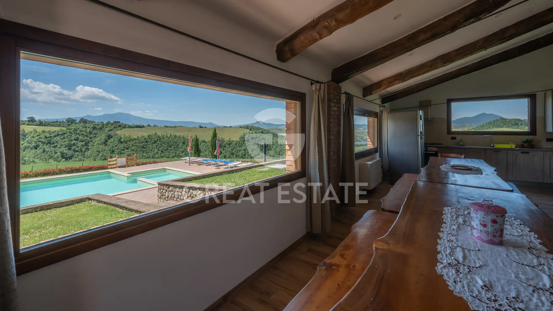 House 417m² in Italy, Viterbo. Priced at 1190000€ rent photo-15