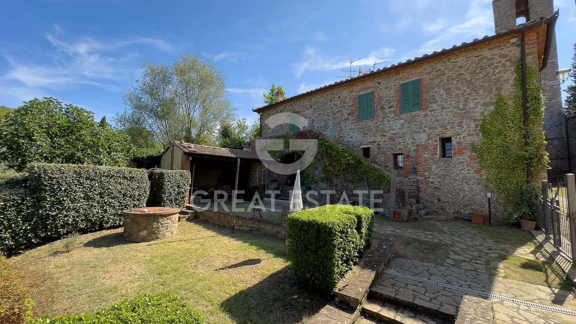 House 600m² in Italy, Siena. Priced at 1350000€ rent photo-4