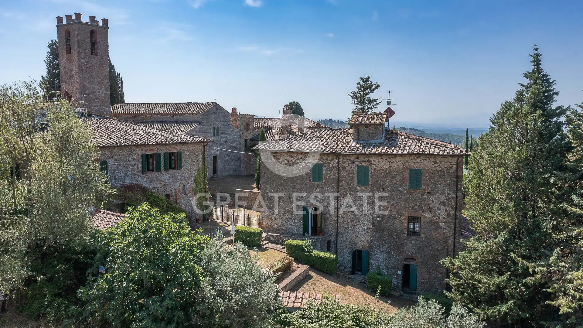 House 600m² in Italy, Siena. Priced at 1350000€ rent photo-7