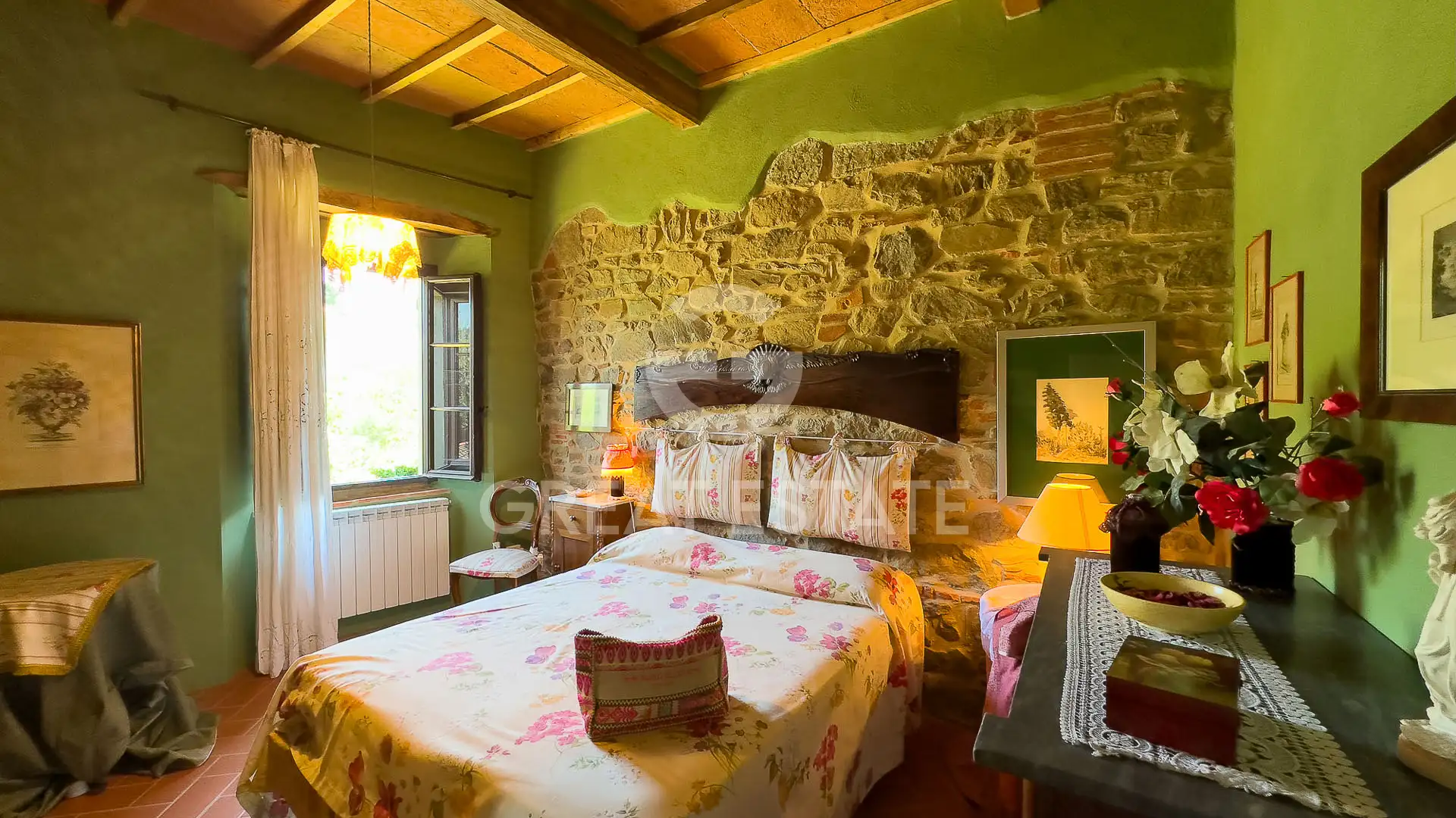 House 600m² in Italy, Siena. Priced at 1350000€ rent photo-15