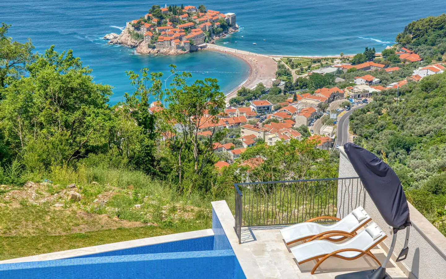 Villa 345m² in Montenegro, Budva. Priced at 1600000€ rent photo-2