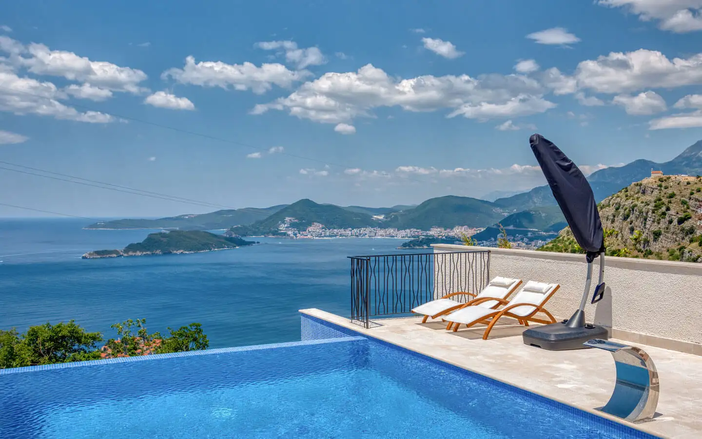 Villa 345m² in Montenegro, Budva. Priced at 1600000€ rent photo-3