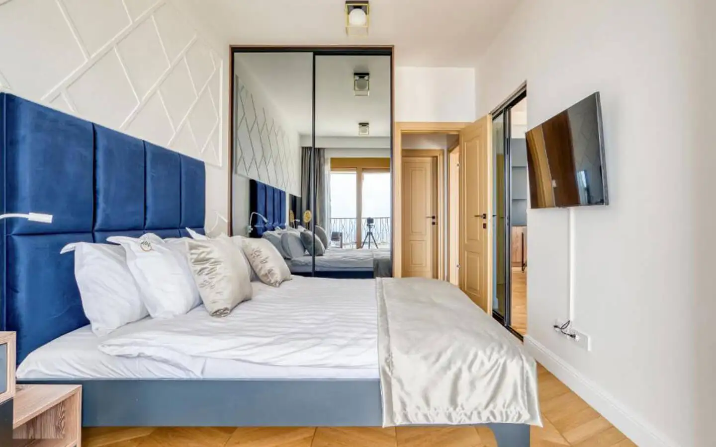 Villa 345m² in Montenegro, Budva. Priced at 1600000€ rent photo-27