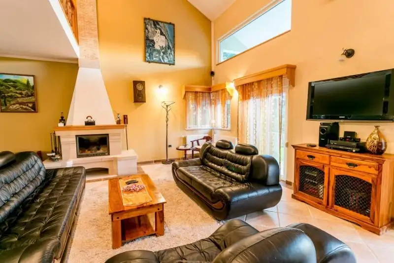 House 398m² in Montenegro, Herceg Novi. Priced at 580000€ rent photo-6