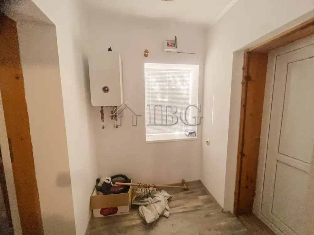 House 100m² in Bulgaria, Kavarna. Priced at 65000€ rent photo-13