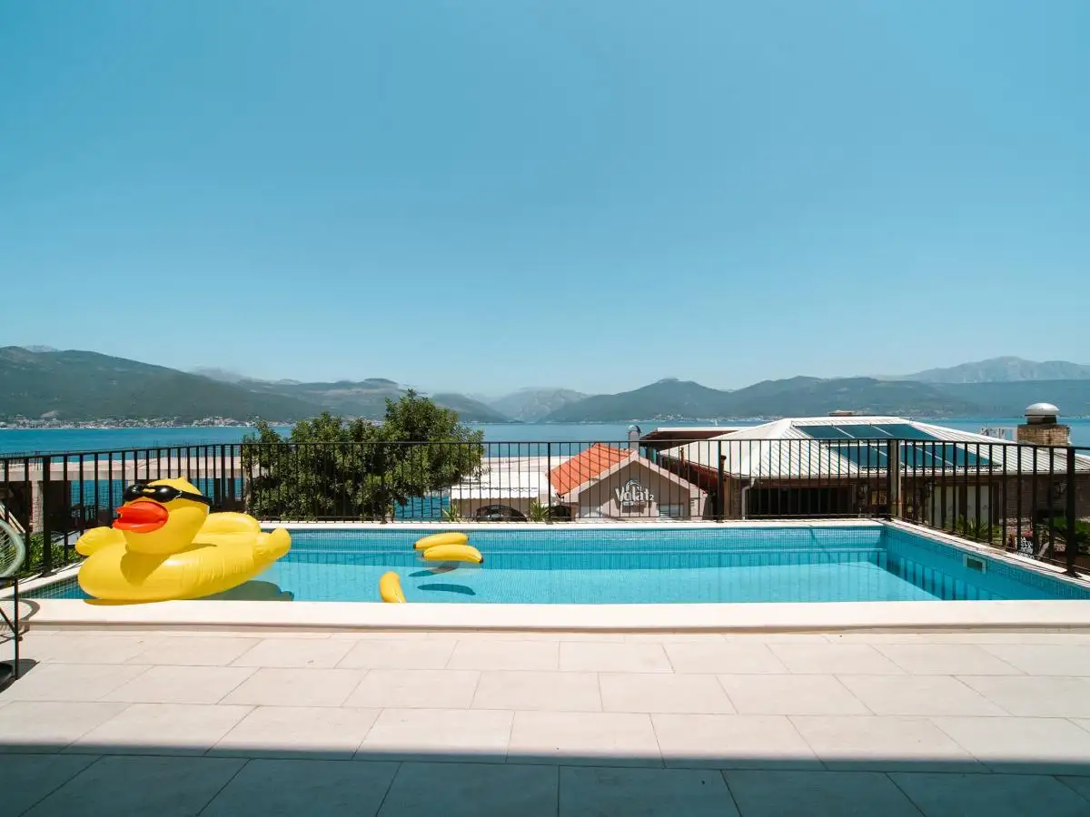 House 200m² in Montenegro, Krasici. Priced at 540000€ rent photo-15