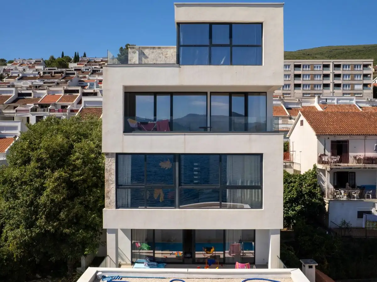 House 200m² in Montenegro, Krasici. Priced at 540000€ rent photo-26