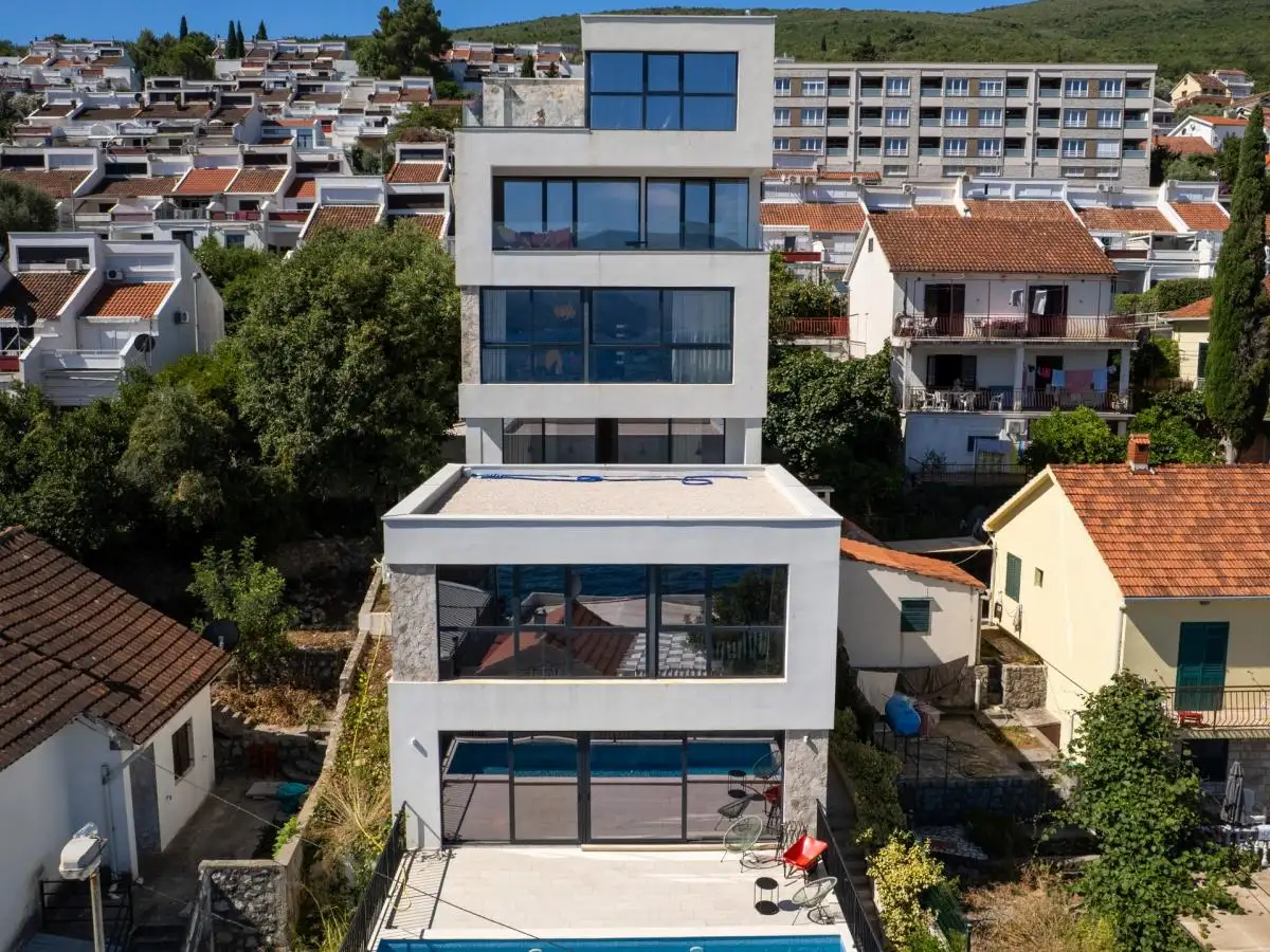 House 200m² in Montenegro, Krasici. Priced at 540000€ rent photo-29