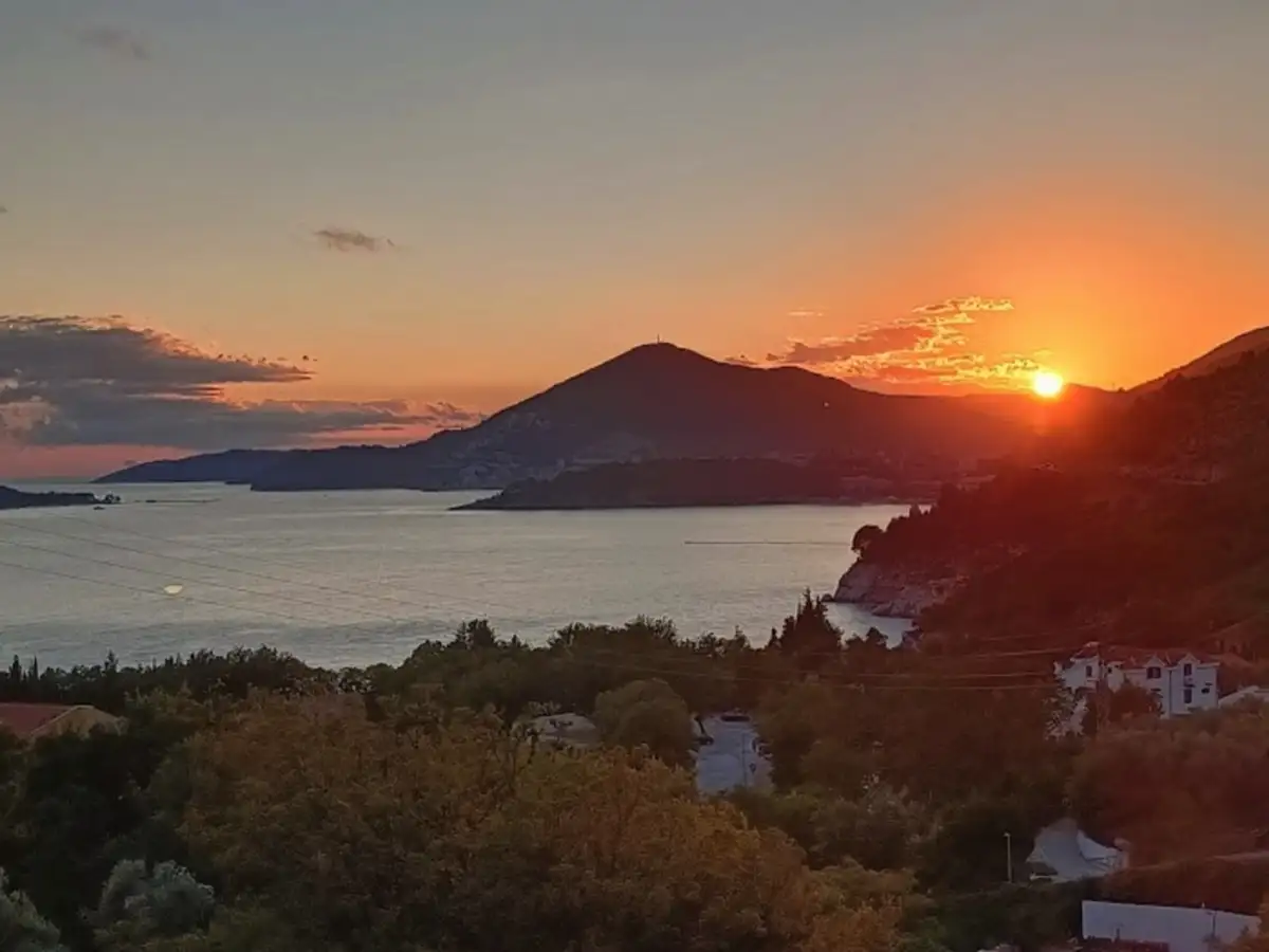Hotels 385m² in Montenegro, Kamenovo. Priced at 727000€ rent photo-8