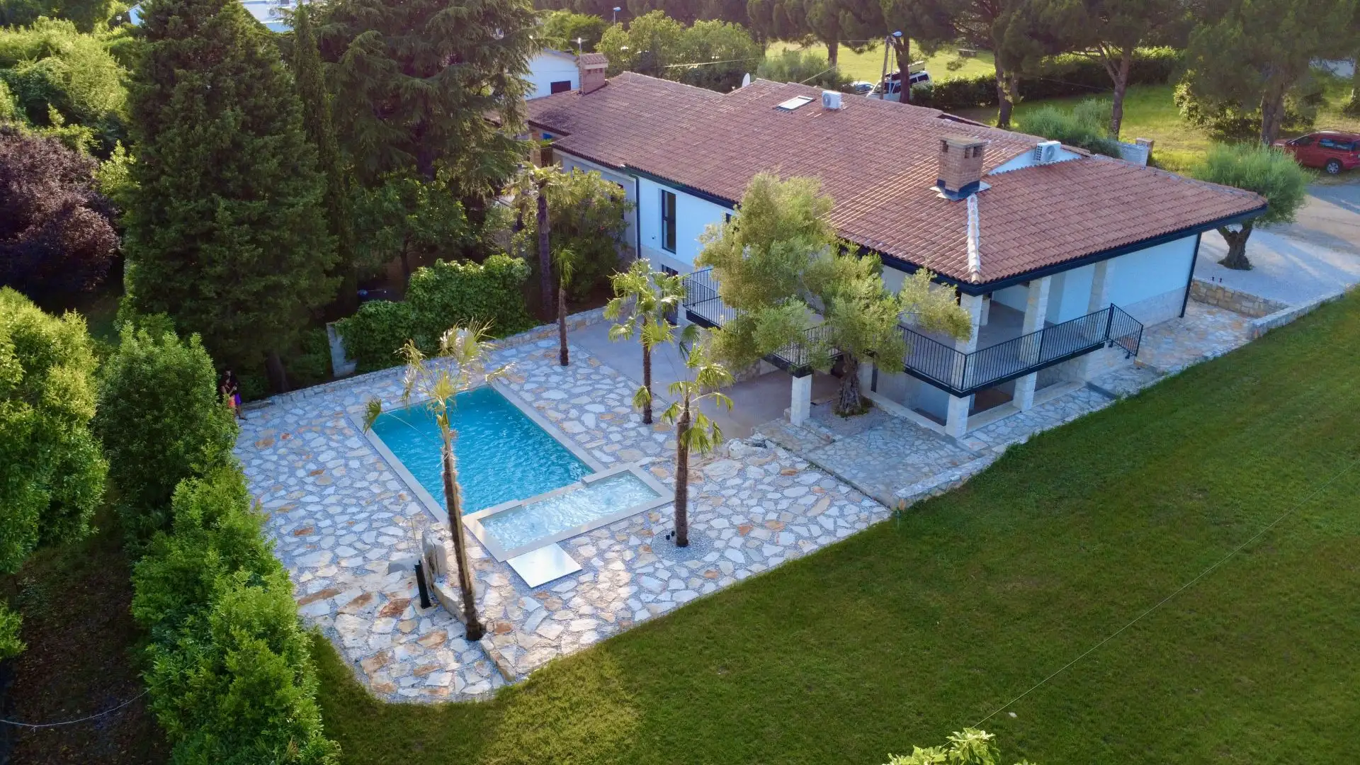 Villa 372m² in Croatia, Umag. Priced at 1490000€ rent photo-22