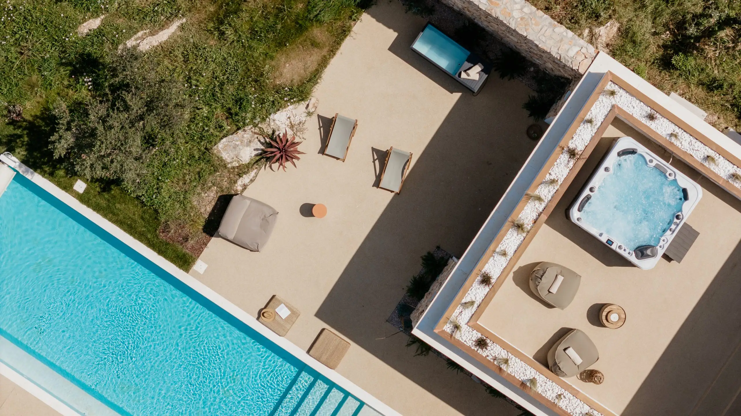 House 320m² in Croatia, Solta. Priced at 2000000€ rent photo-2