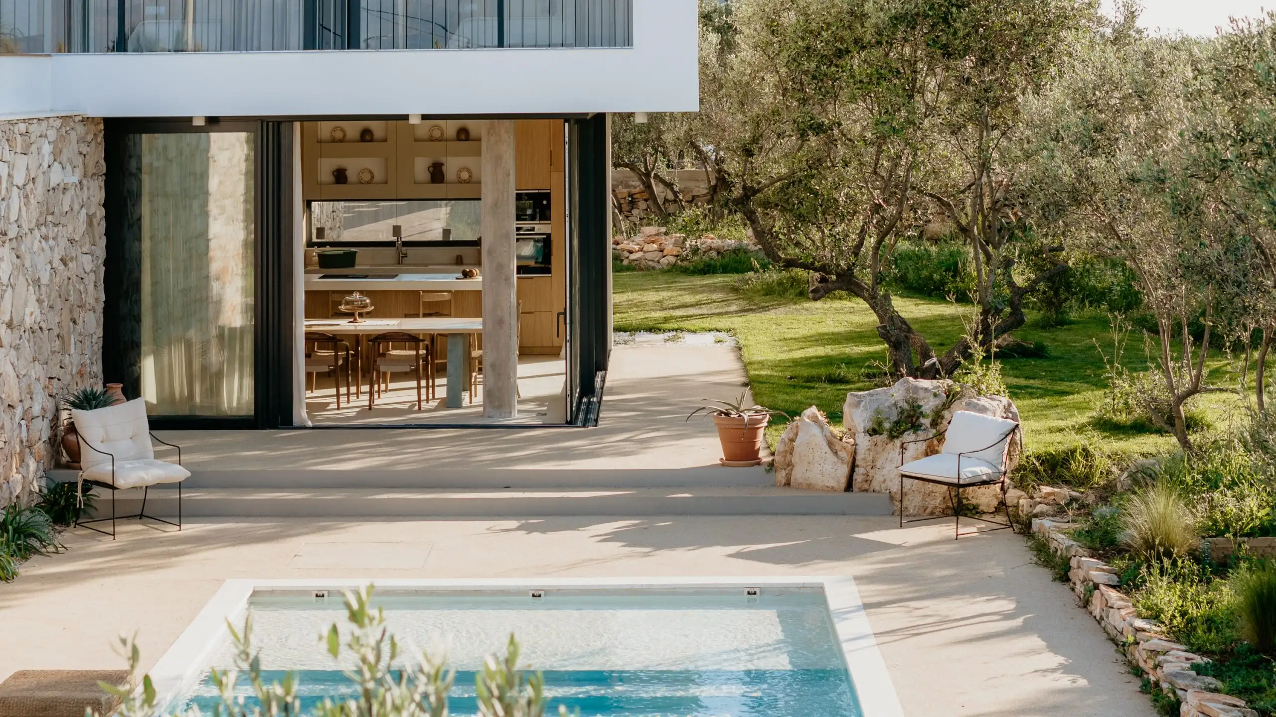 House 320m² in Croatia, Solta. Priced at 2000000€ rent photo-8