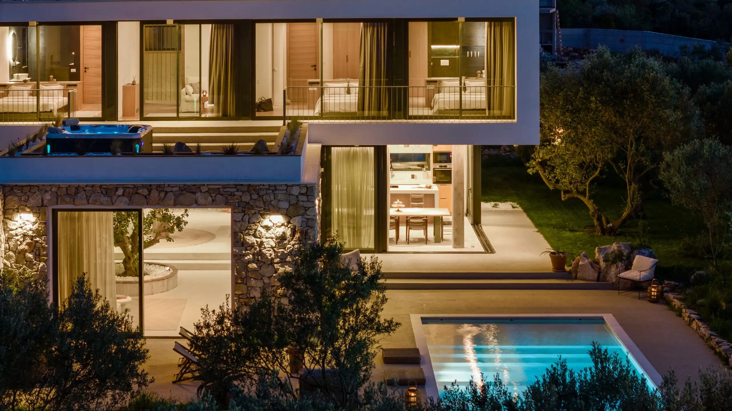 House 320m² in Croatia, Solta. Priced at 2000000€ rent photo-11
