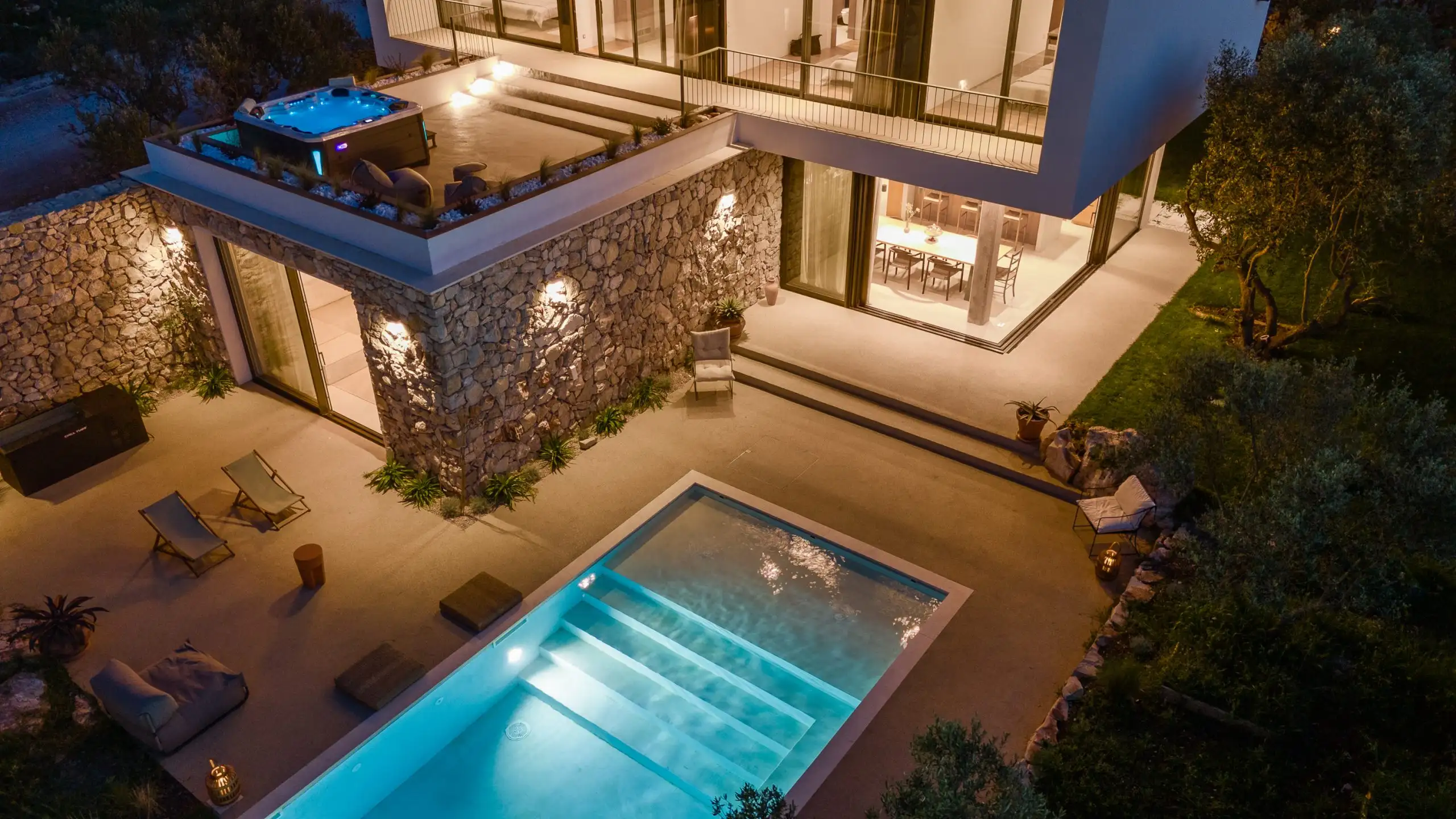House 320m² in Croatia, Solta. Priced at 2000000€ rent photo-12