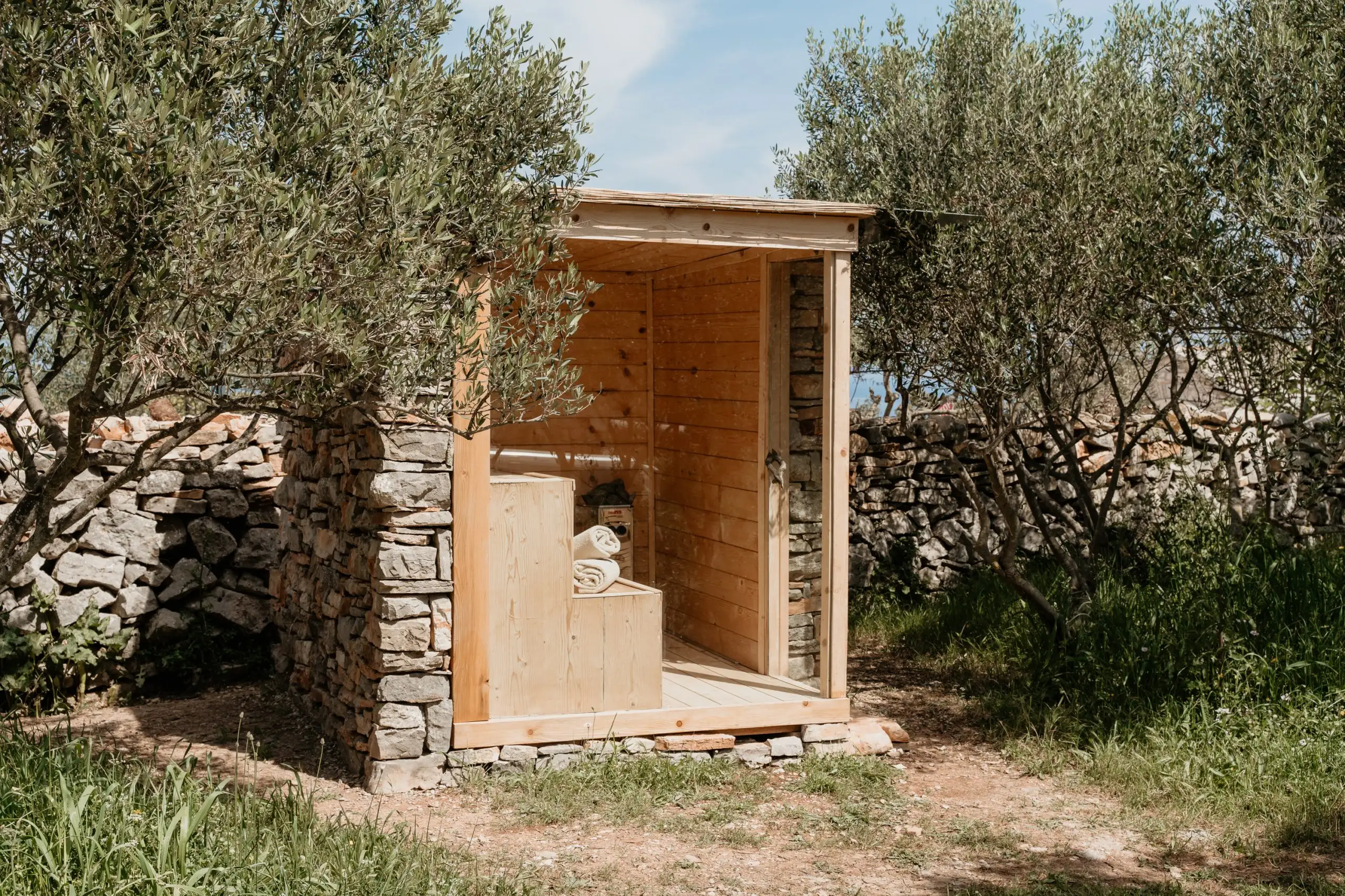 House 320m² in Croatia, Solta. Priced at 2000000€ rent photo-33