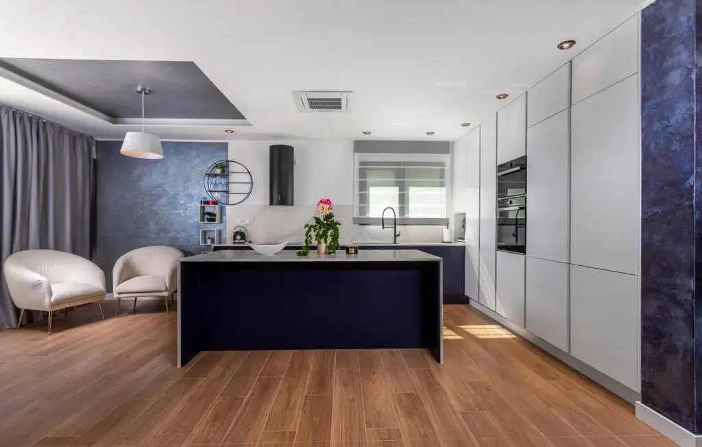 House 400m² in Croatia, Opatija. Priced at 1800000€ rent photo-10